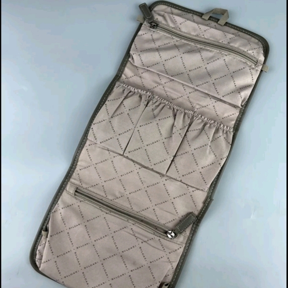 Bvlgari Travel Makeup Toiletry Bag EUC - Picture 2 of 13